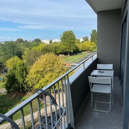 아파트 Flat 르보우스캣